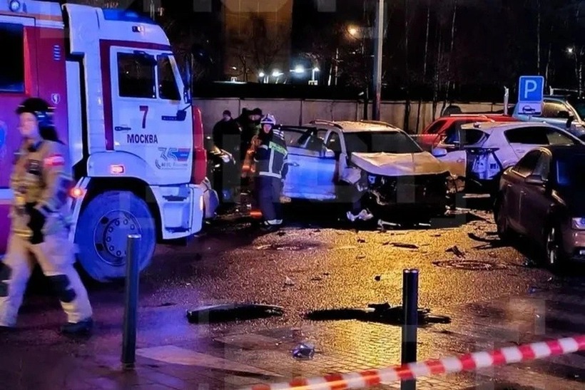 Hiện trường vụ nổ ôtô ở phía nam Moskva, Nga, ngày 24/12. Video: RIA Novosti