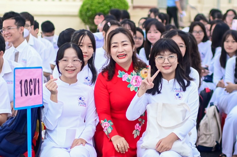 Giáo viên và học sinh TP.HCM. Ảnh minh họa
