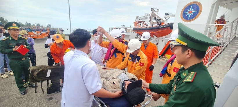 Bệnh nhân được bàn giao cho cơ quan chức năng