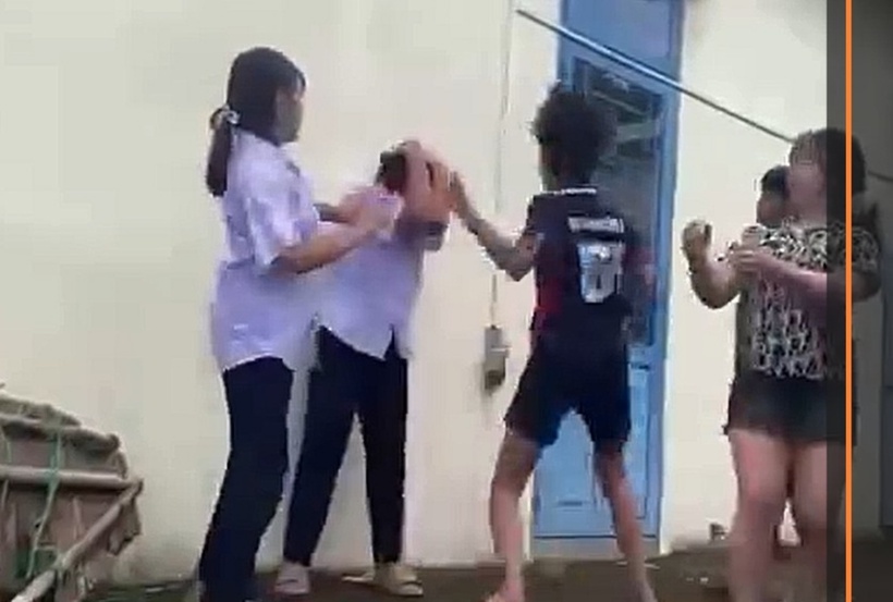 Hình ảnh ghi lại sự việc. Ảnh: Người Lao Động.