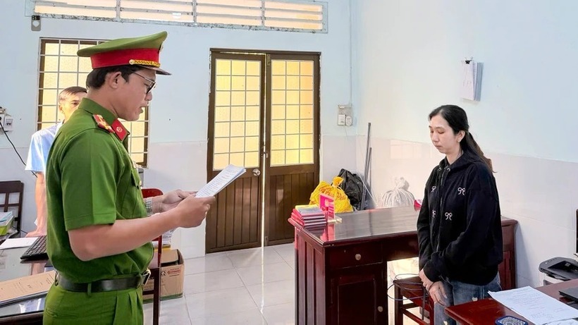 Bị can Nguyễn Tường Vi bị Cơ quan CSĐT khởi tố, bắt tạm giam để điều tra tội tham ô tài sản. Ảnh: Pháp luật TP.HCM