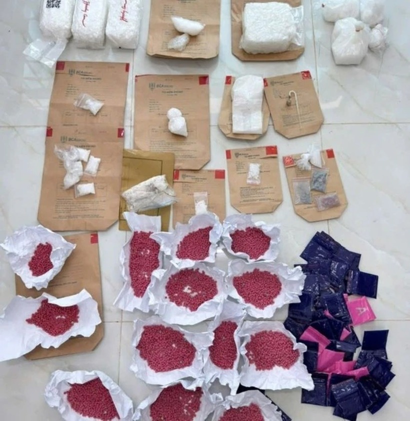 Số ma túy liên quan vụ án. Ảnh: Pháp luật TP.HCM