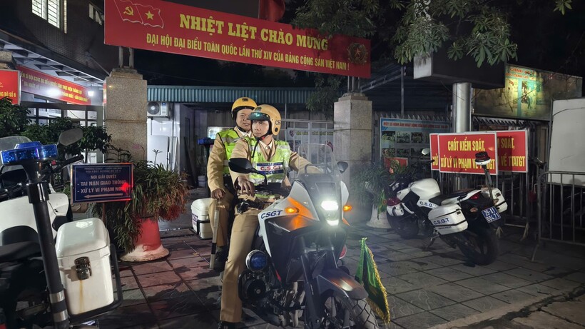 Hà Nội: CSGT huy động lực lượng bảo đảm an toàn dịp Tết Dương lịch 2026 - 5