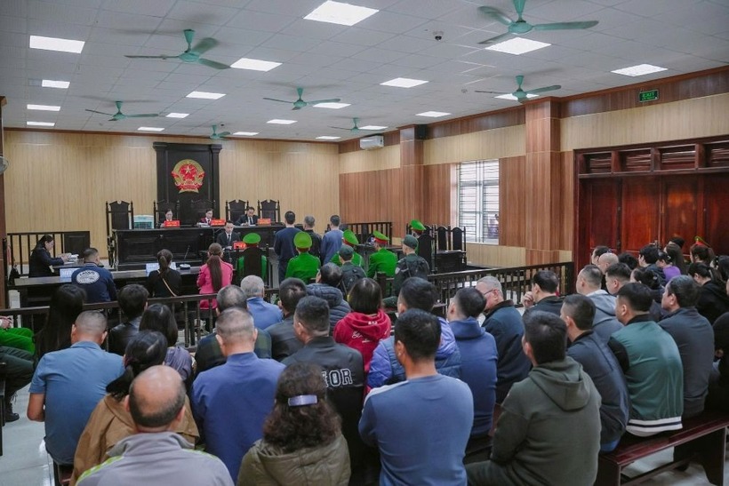 Hình ảnh phiên xét xử. Ảnh: Lao động