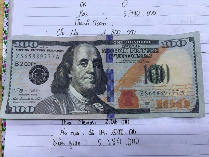 Các đối tượng thừa nhận đã đặt mua 100 tờ USD giả để tiêu thụ. Ảnh: Tiền giả là tang vật vụ án