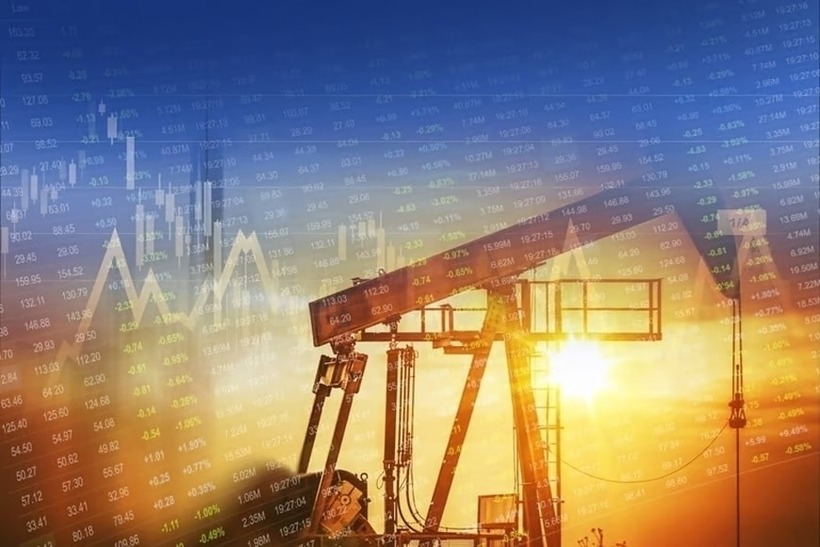 Giá xăng dầu hôm nay (6/1): Giá xăng dầu thế giới tăng hơn 1 USD/thùng. (Ảnh minh họa: Outlook India)