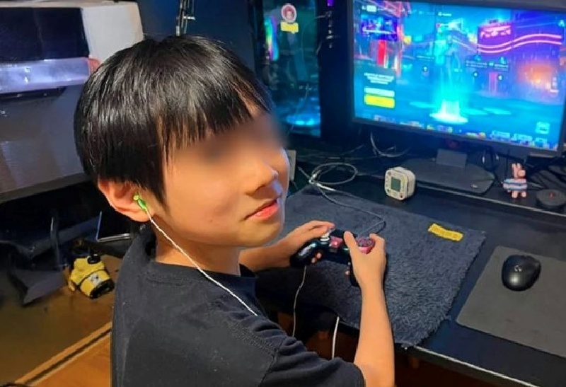 Tranh cãi việc streamer nhí 12 tuổi bỏ học để theo đuổi thể thao điện tử với sự ủng hộ của cha mẹ. Ảnh: X.com.