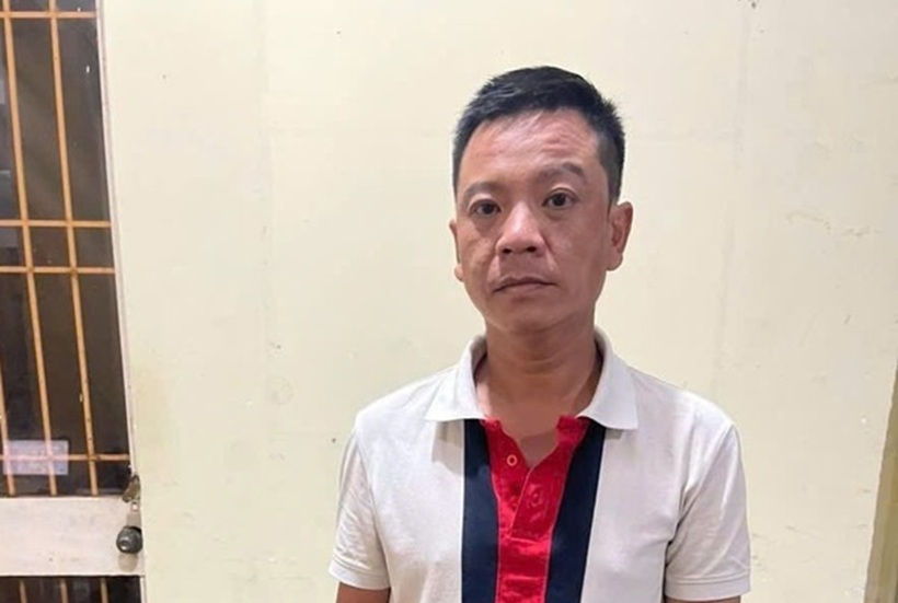 Sau khi chiếm đoạt tài sản, Phan Minh Tài đem bán tại các cửa hàng điện thoại hoặc cho người đi đường để lấy tiền tiêu xài. Ảnh: Người lao động