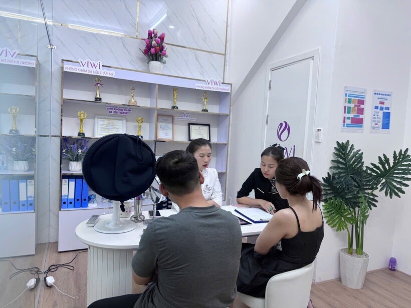 Phòng Khám Da Liễu ViWi Clinic - Nơi điều trị sẹo rỗ đặt chữ tâm lên hàng đầu - 1