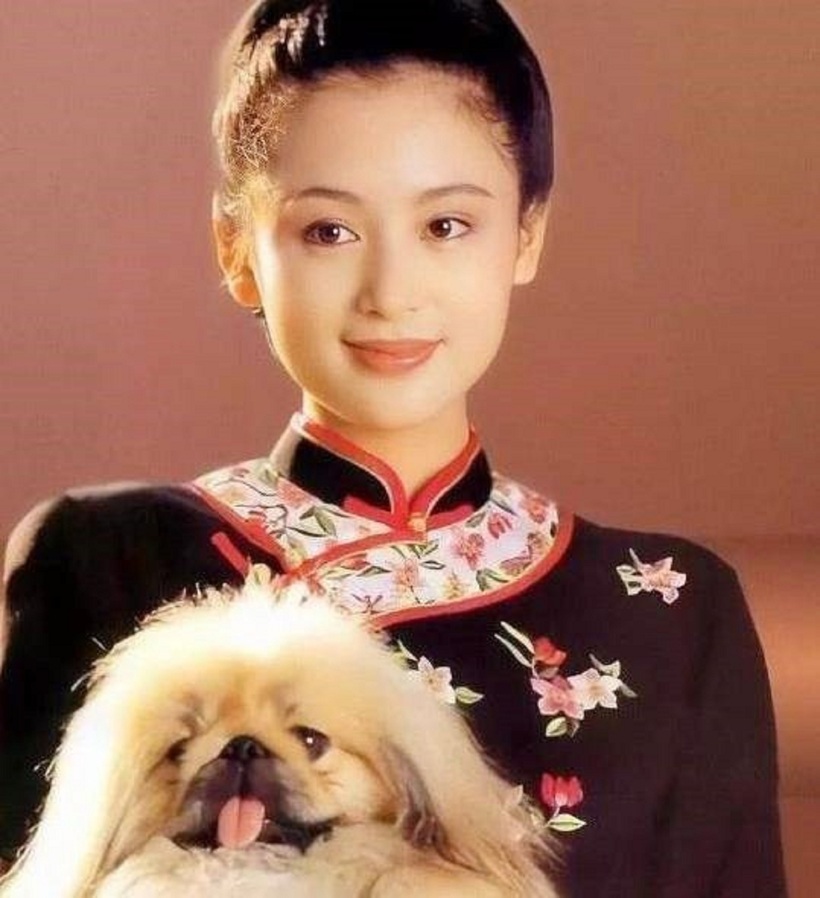 Vẻ đẹp hoàn hảo của diễn viên Trần Hồng.