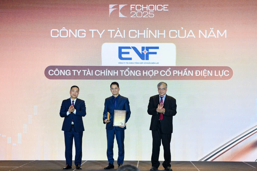 EVF được vinh danh “Công ty Tài chính của năm” tại FChoice 2025 - 1
