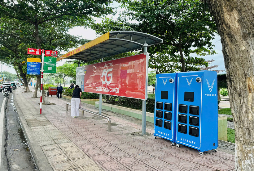 V-Green đã hoàn tất lắp đặt 4.500 trạm đổi pin đầu tiên và dự kiến sẽ đạt 45.000 tủ trên toàn quốc ngay trong Quý I/2026