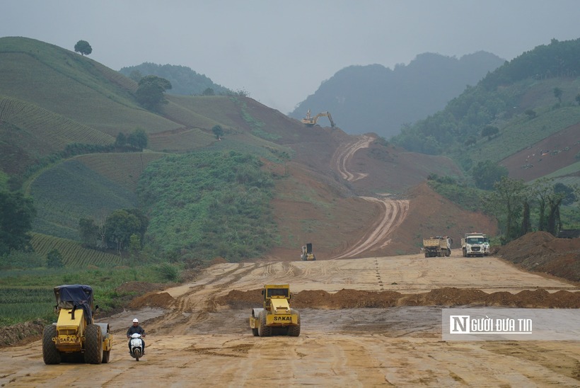 Hạ tầng giao thông có bước nhảy vọt chưa từng có, Việt Nam đã cán mốc hơn 3.000 km cao tốc vào năm 2025 (Ảnh: Di Linh, Hữu Thắng).