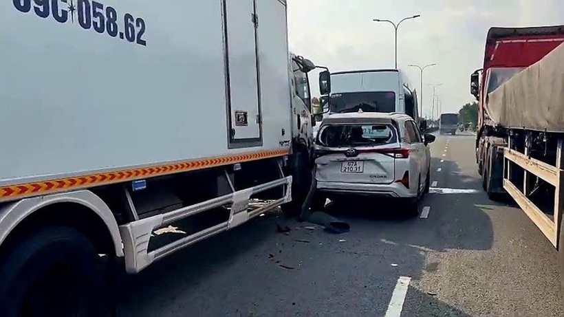 Hiện trường vụ tai nạn. Ảnh: Báo Tiền phong.