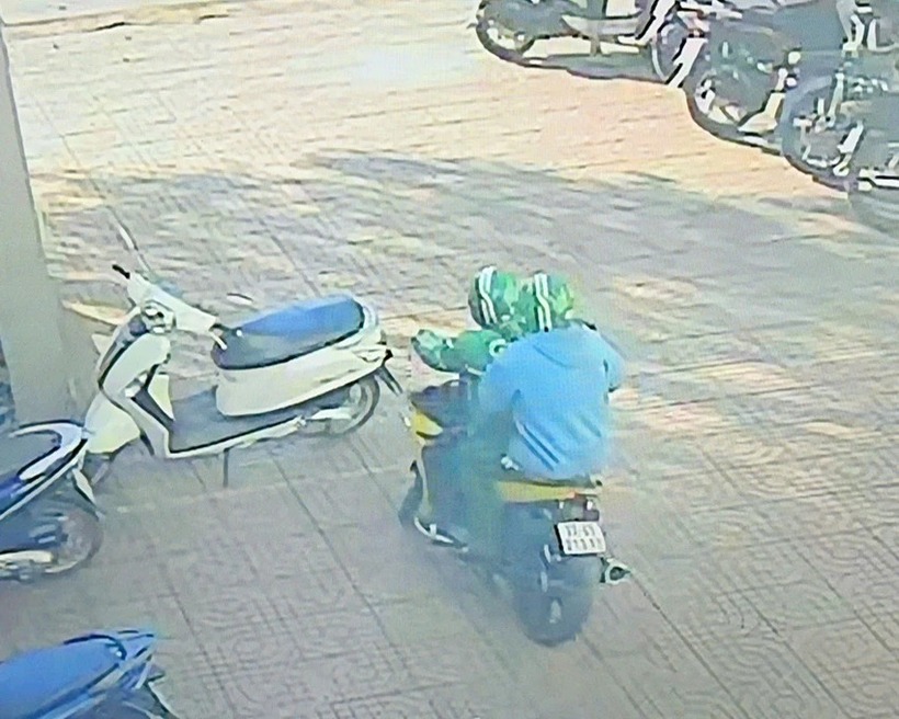 Hình ảnh hai đối tượng cướp ngân hàng ở Gia Lai. nh: Pháp luật TP.HCM