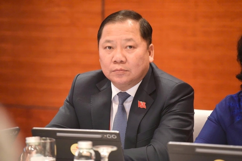 Ủy viên dự khuyết Trung ương Đảng, Phó Bí thư Đảng ủy Mặt trận Tổ quốc, các đoàn thể Trung ương Nguyễn Phi Long.