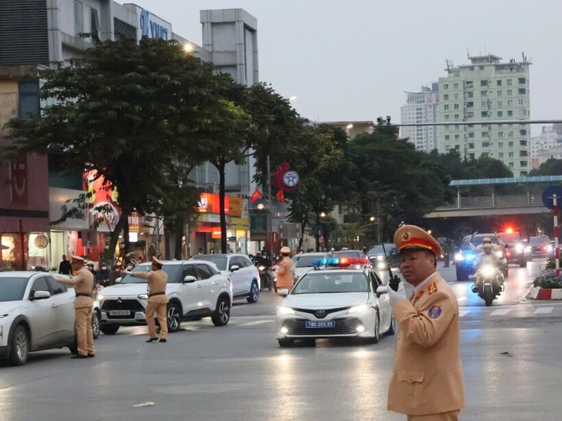 An ninh được siết chặt ở mức cao nhất, đảm bảo cho các hoạt động của Đại hội.