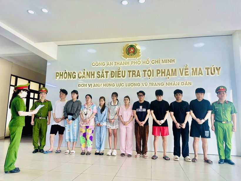 Các đối tượng bị bắt. Ảnh: Dân Việt
