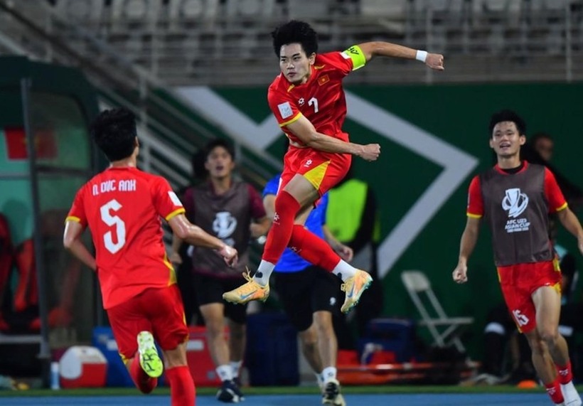 Đình Bắc ăn mừng bàn thắng vào lưới U23 Hàn Quốc