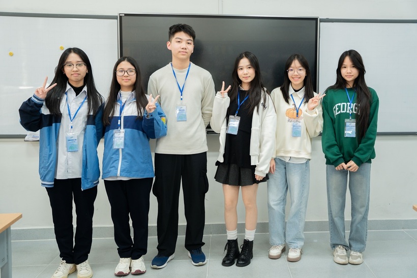 Cuộc thi Tiếng nói Xanh trở thành sân chơi để các thí sinh như Khánh Phương và Thiên Giang kết nối những bạn trẻ yêu môi trường và cùng hành động vì một tương lai xanh, bền vững.