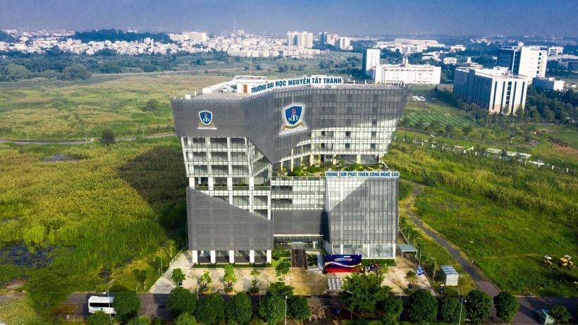 Trường đại học Nguyễn Tất Thành.