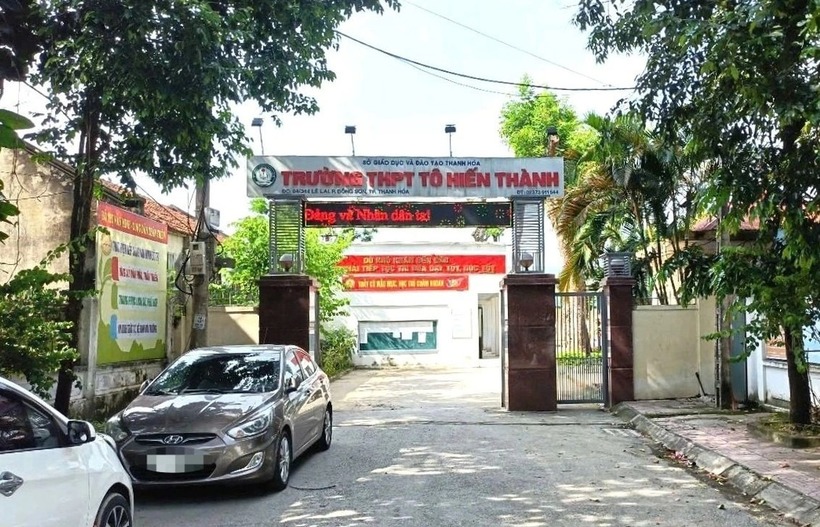 Trường THPT Tô Hiến Thành có 33 giáo viên sửa nâng, hạ điểm thi của học sinh. Ảnh: VietNamnet