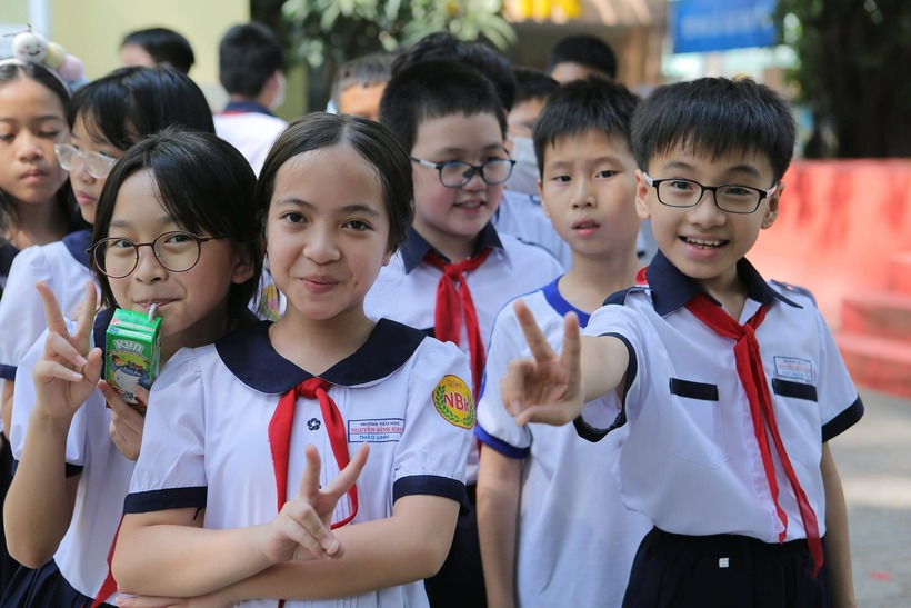 Ngày mai (3/2), phụ huynh tại TP.HCM bắt đầu rà soát dữ liệu tuyển sinh vào lớp 1, lớp 6. Ảnh minh họa
