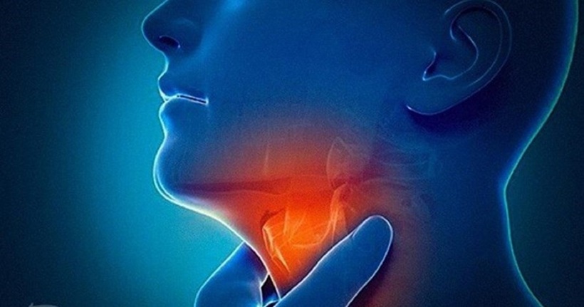 Khàn tiếng kéo dài có thể do nhiều nguyên nhân gây ra