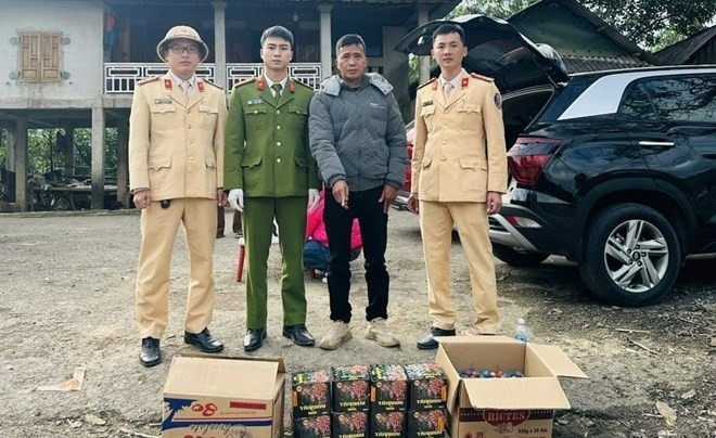 Vận chuyển 25,14kg pháo nổ, đối tượng bị khởi tố. Ảnh: Công an tỉnh Quảng Trị