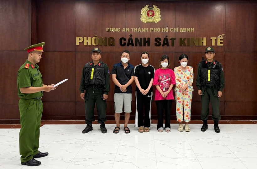 Lê Thị Kim Tuyến và đồng phạm. (Ảnh: Công an TP.HCM)