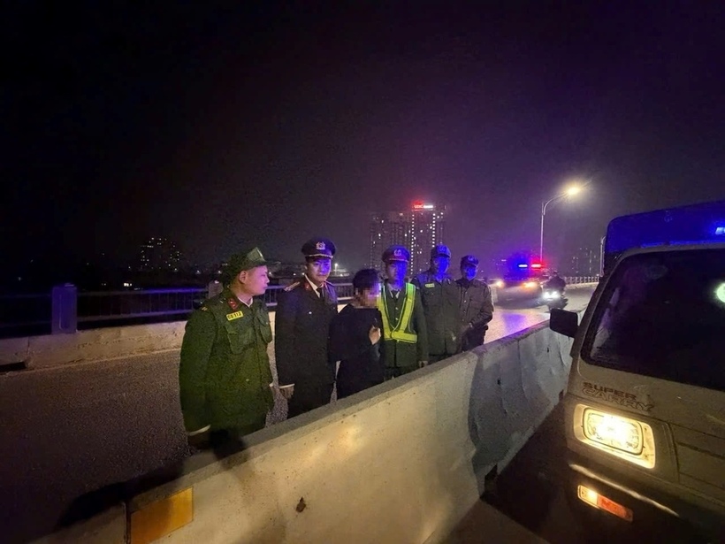 Công an phường Vĩnh tuy kịp thời hỗ trợ người phụ nữ có ý định tự tử