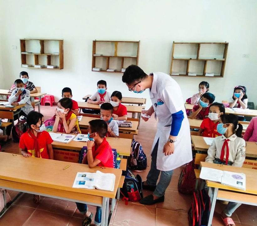 Chi phí ghép thận lên tới hơn 1 tỷ đồng để ghép thận là gánh nặng lớn của 2 vợ chồng bác sĩ