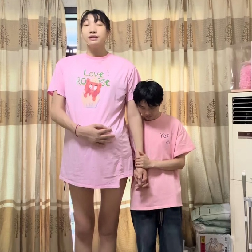 Đầu tháng 5/2025, Tiểu Nguyệt thu hút sự chú ý lớn khi đăng tải đoạn video thông báo rằng cô đang mang thai 3 tháng. Ảnh: Báo Dân trí.