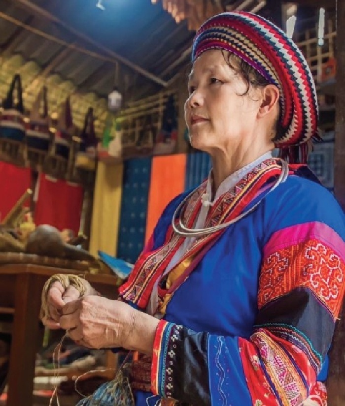 "Quý bà vải lanh" và giấc mơ đổi đời của phụ nữ H'Mông - 2