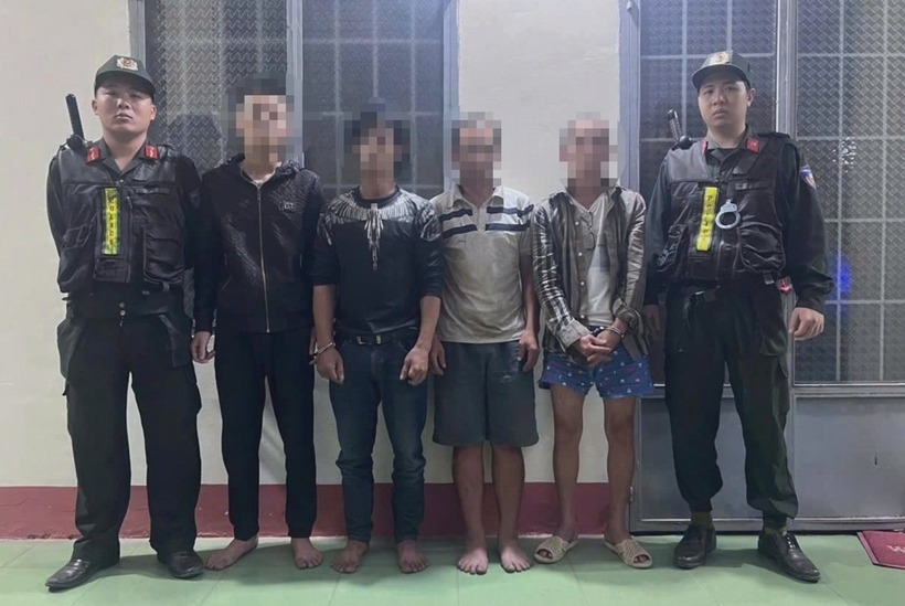 Đồng Nai: Triệt phá đường dây mua bán ma túy với quy mô lớn, bắt giữ 11 đối tượng - 2