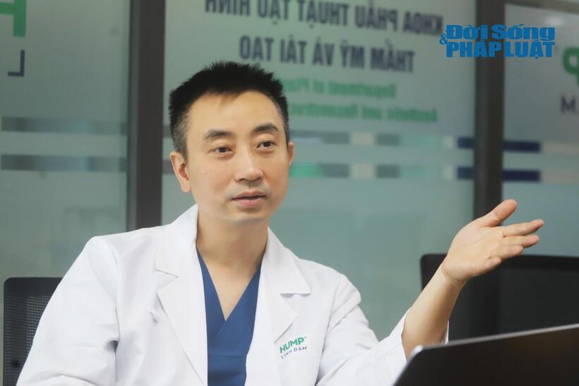 Tiến sĩ, bác sĩ Nguyễn Đình MinhTrưởng khoa Phẫu thuật tạo hình - thẩm mỹ và hàm mặt, Bệnh viện Đại học Y Dược (cơ sở Linh Đàm, Đại học Quốc gia Hà Nội)