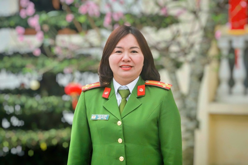 Thượng tá Đàm Thị Hiền – Phó Giám thị Trại giam Xuân Nguyên thông tin tới phóng viên.