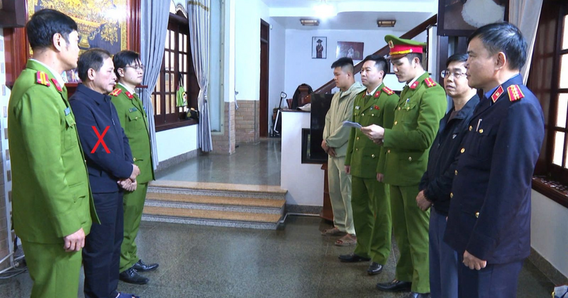 Lê Văn Lưu (dấu X đỏ) Giám đốc Công ty TNHH Xây dựng và Du lịch Hưng Phong. (Ảnh: Công an Thanh Hóa)