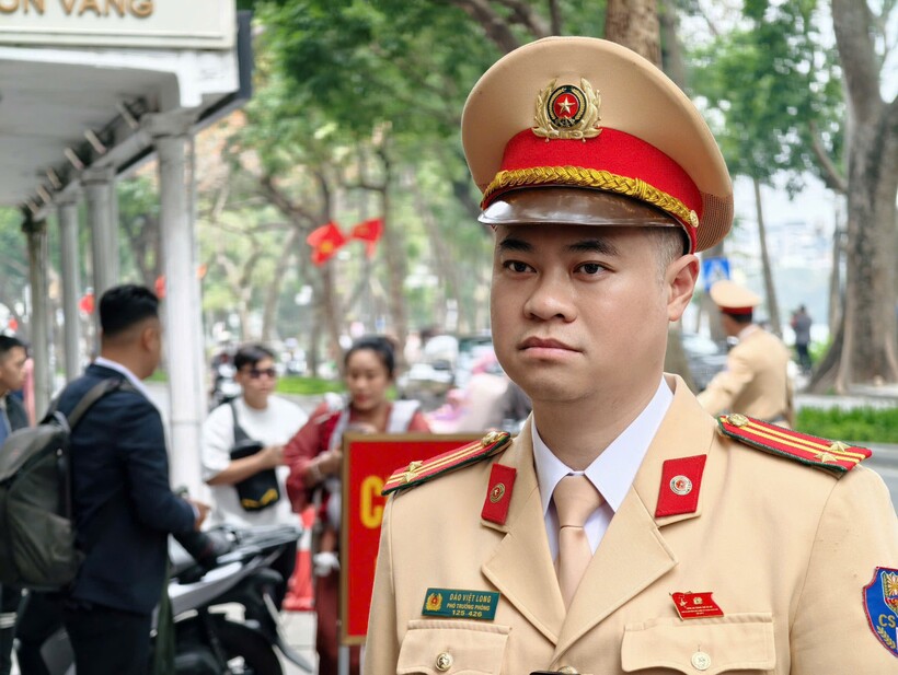 Trung tá Đào Việt Long, Phó Trưởng phòng CSGT - Công an TP Hà Nội.