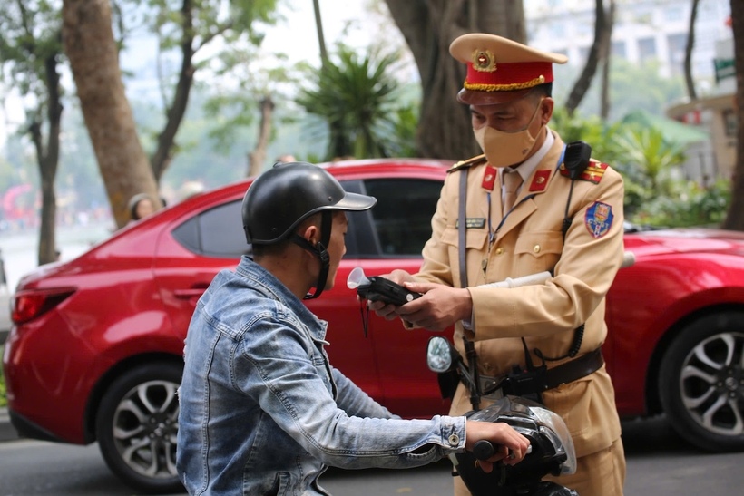 10h ngày mùng 1 Tết, lực lượng CSGT toàn quốc đồng loạt ra quân xử lý vi phạm về nồng độ cồn