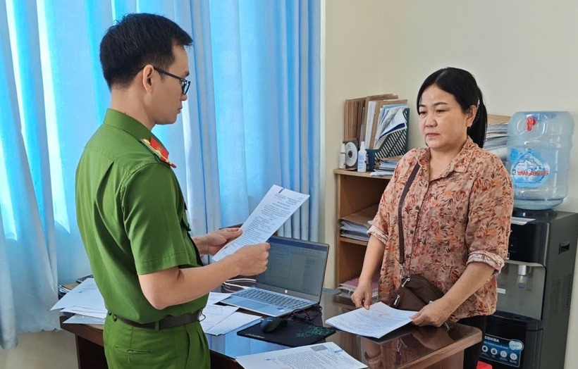 Cơ quan điều tra tống đạt quyết định khởi tố bị can đối với Nguyễn Huỳnh Thanh Triều