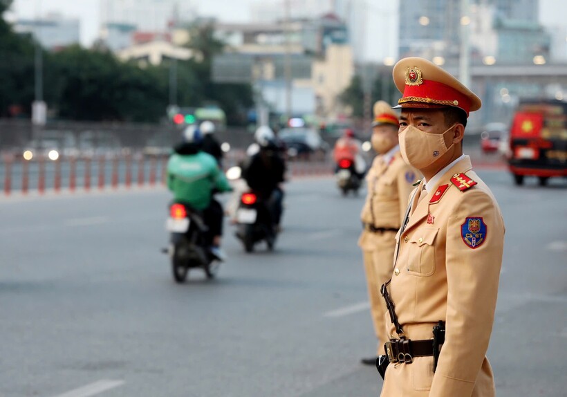 CSGT Hà Nội ứng trực tuyên các tuyến, bảo đảm TTATGT.