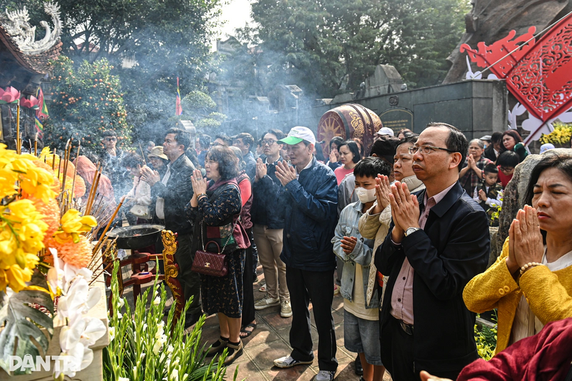 Hàng nghìn người dân tham dự Lễ kỷ niệm 237 năm Chiến thắng Ngọc Hồi - Đống Đa - 3