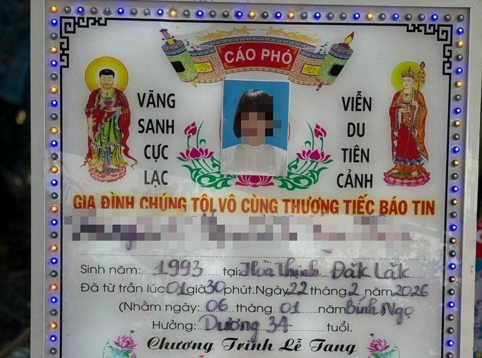 Gia đình tổ chức hậu sự cho nạn nhân trong vụ án mạng. (Ảnh: Người lao động)