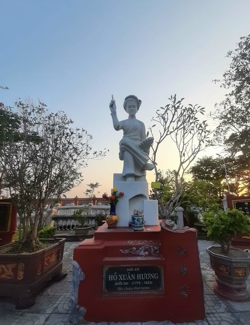 Nữ sĩ Hồ Xuân Hương - nhà thơ nữ kiệt xuất, được tôn vinh “Bà chúa thơ Nôm". Ảnh: Báo Kiểm toán