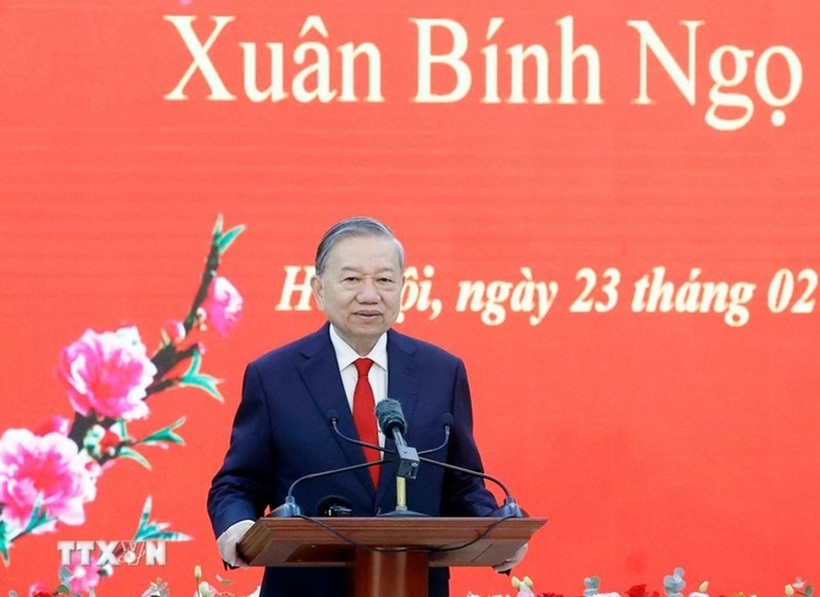 Tổng Bí thư đề nghị, mỗi cán bộ, công chức, viên chức, người lao động của Văn phòng Trung ương Đảng đều phải luôn suy nghĩ xem đóng góp việc gì để hoàn thành được các chỉ tiêu, các nghị quyết Đại hội XIV của Đảng - Ảnh: TTXVN