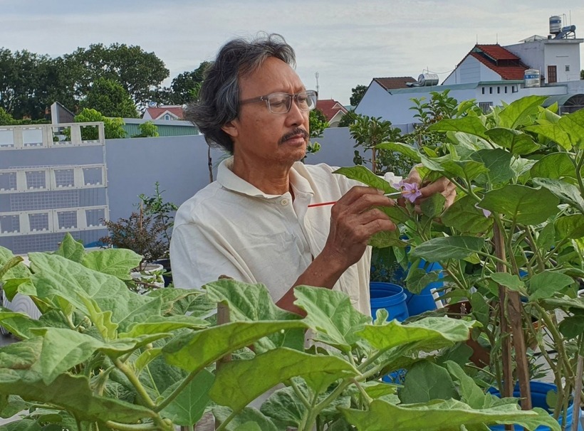 Chủ nhân của khu vườn này là ông Biện Tấn Mân, 61 tuổi.
