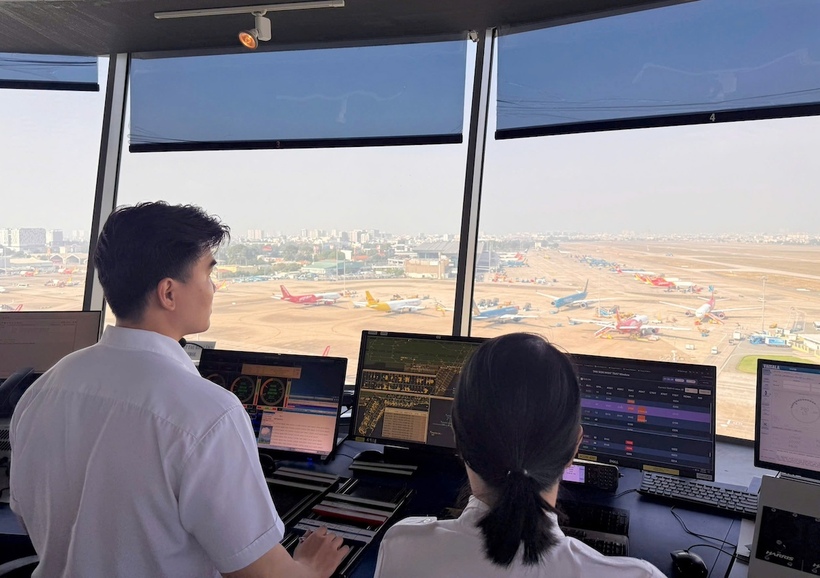 Kíp trực Điều hành bay tại Đài Kiểm soát không lưu Tân Sơn Nhất