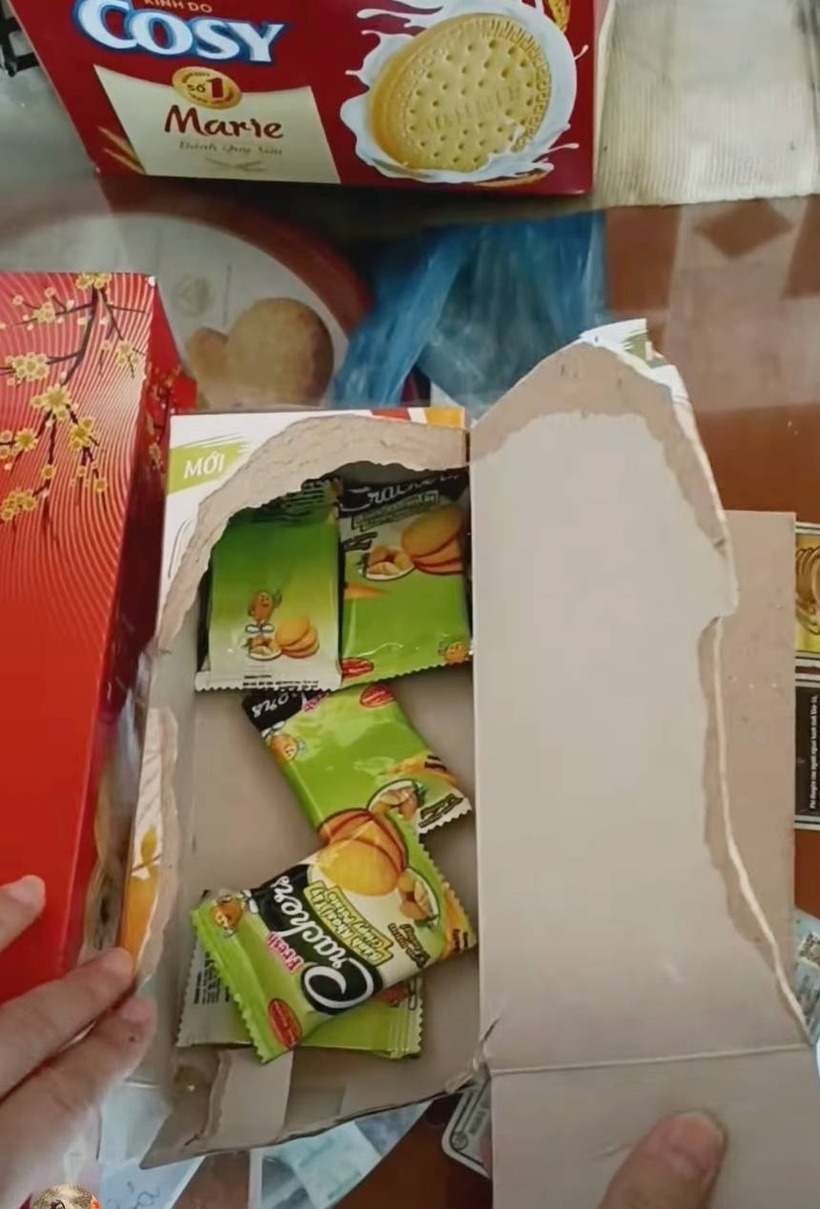 Những chiếc hộp bề ngoài "hoành tráng" nhưng bên trong gây thất vọng. Ảnh: Tạp chí Tri Thức.
