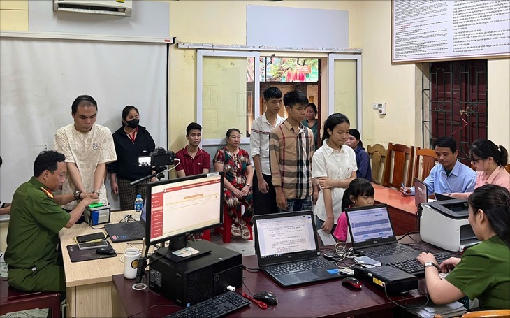 Thay đổi trong thủ tục thực hiện đăng ký cư trú theo Luật Cư trú và Luật Căn cước. (Ảnh: Tuổi trẻ)